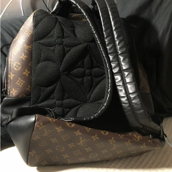 Louis Vuitton Backpack - Picture 2 of 4